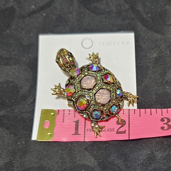 Colorful Turtle Brooch - Picture 3 of 4
